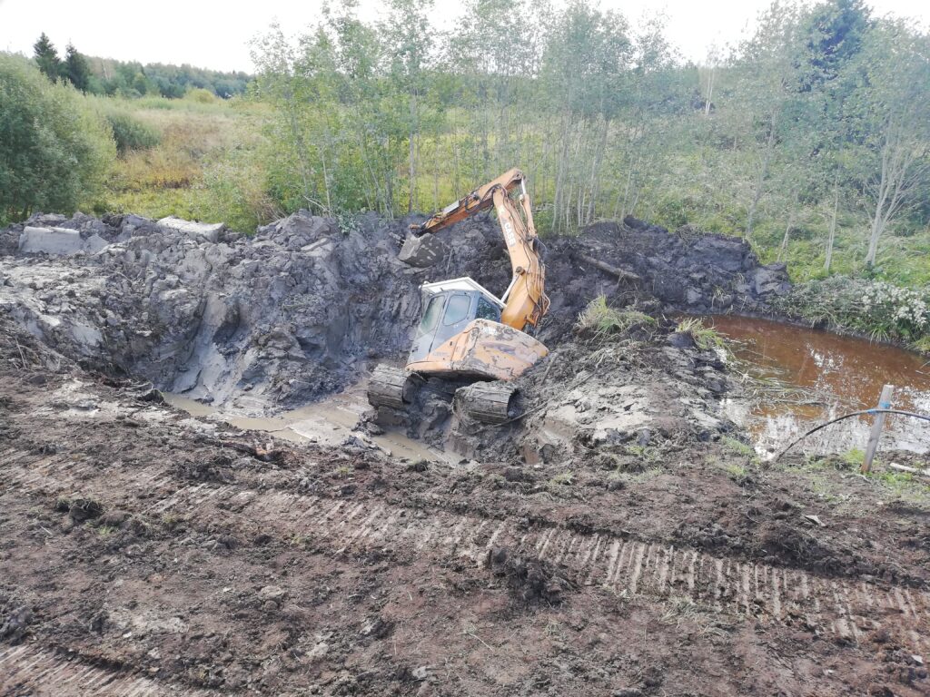 Ekskavaator mudas