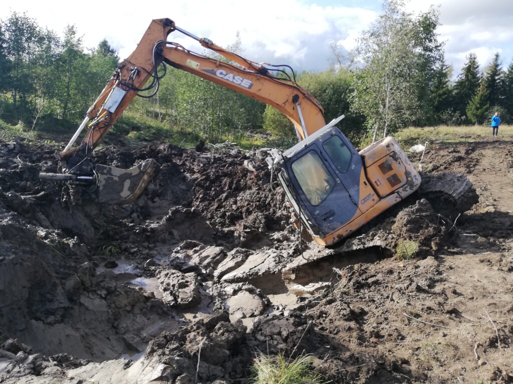 Ekskavaator mudas