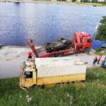 Pärnu jõest auto vintsimine